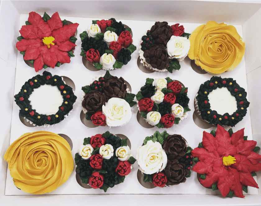 3ef8b89f-1042-453d-a9a5-306381a39cad Large Christmas Box (12) - Image 1